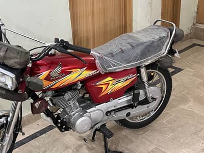 BRAND NEW CONDITION CG125