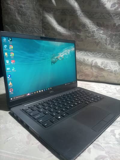 dell latitude 7300 i7 8G ,16GB  256GB