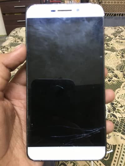 Q mobile for parts not working
