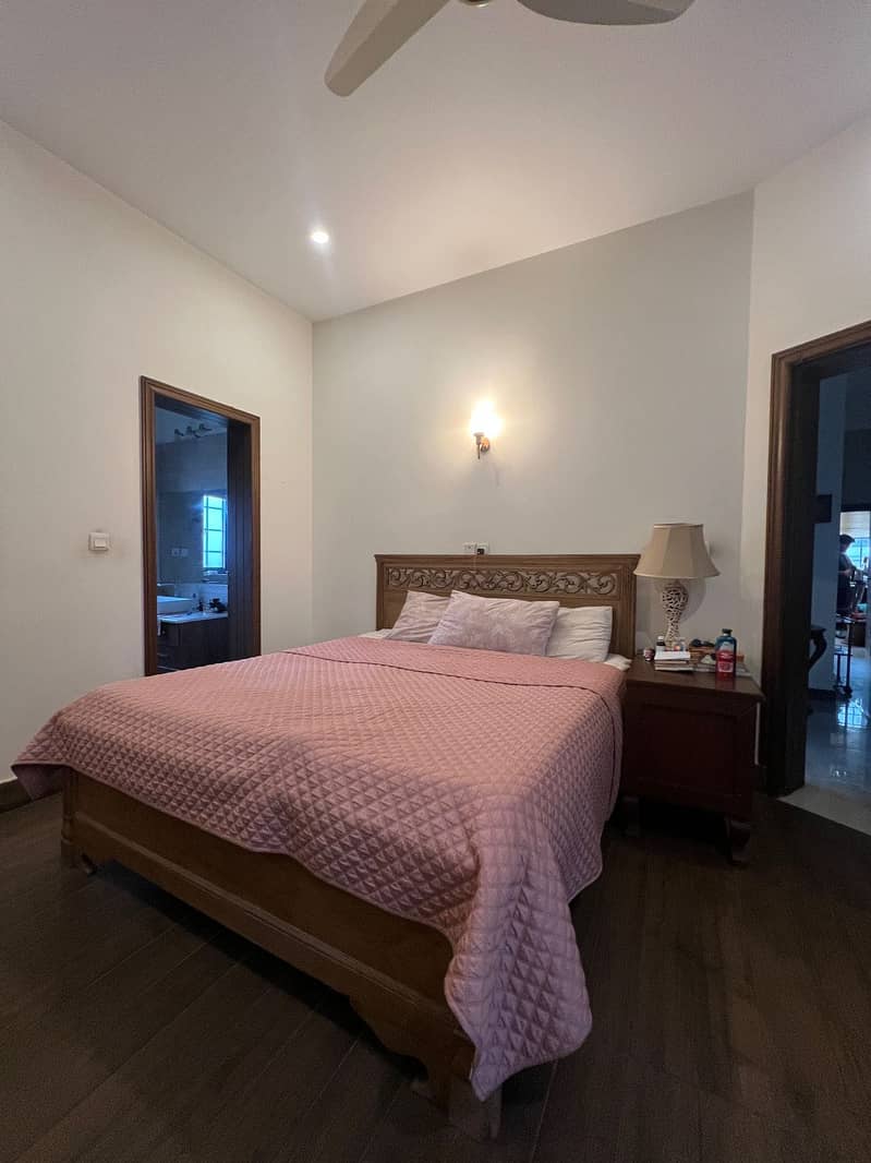 Solid Wood design bed without side tables 2