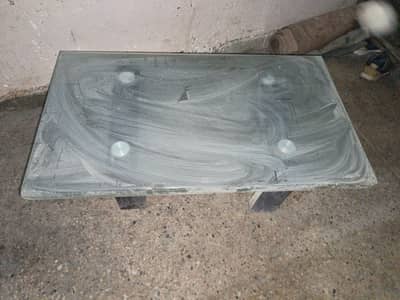 I am selling my dining table