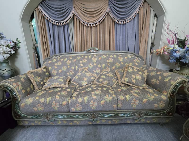 Sofa set with tables 1