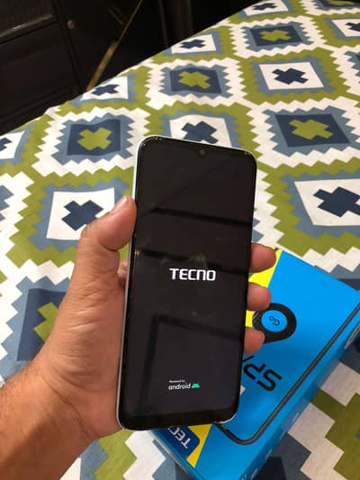 tecno spark 6go