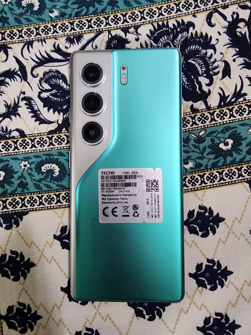 Tecno Camon 40pro 1