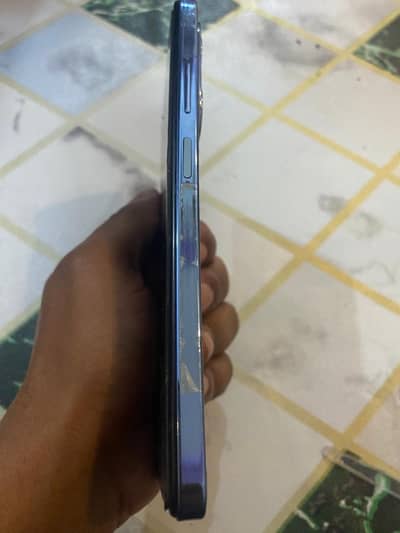 Infinix Hot 40i 8+8 Ram 128 GB With Box Charger