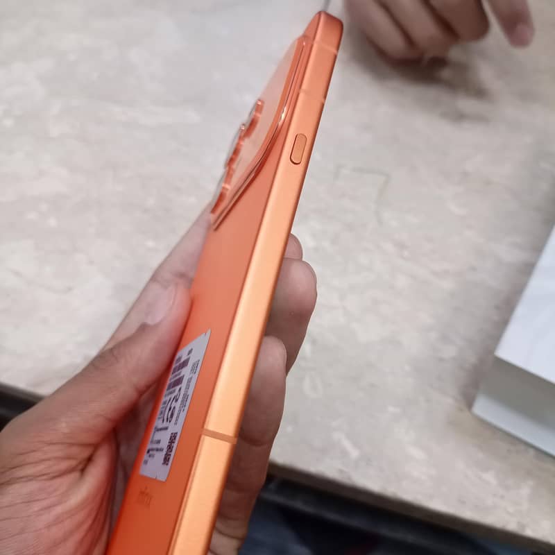 note60pro only box open 1