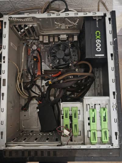 i5 3rd 16gb Corsair 650 power supply b75 motherboard nvme