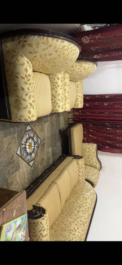 7 seater sofa set (3 seater, 1 seater, 1 seater, 2 seater deewan)