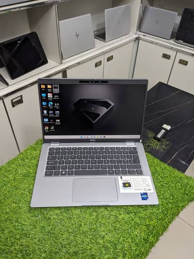 Dell Latitude 5440 i5 13th Gen 16GB RAM 256GB SSD FHD Backlite KB !