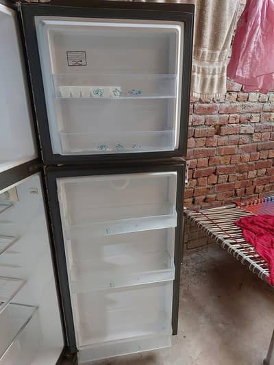 Haier fridge medium size for sell