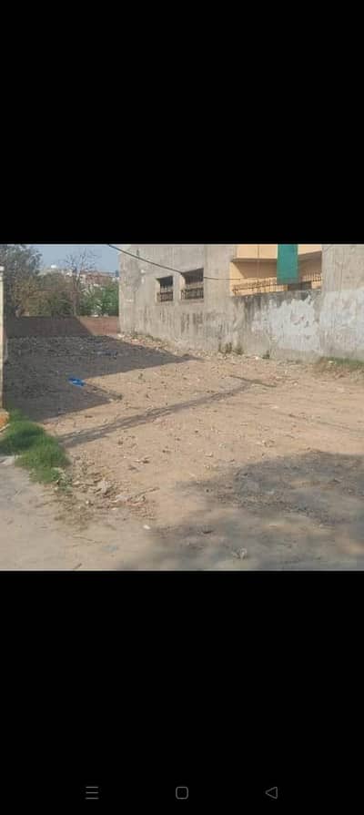 1 Kanal Plot For Sale Good Location