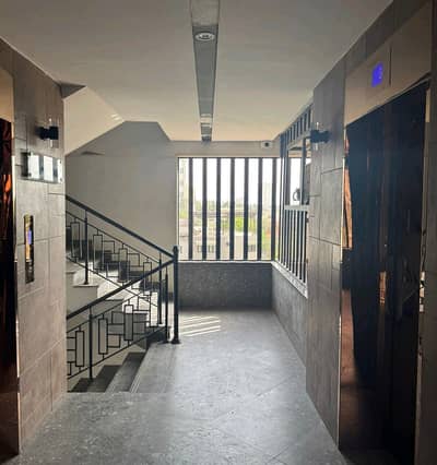 Book Prime Location Flat Today In Shaheed Millat Road