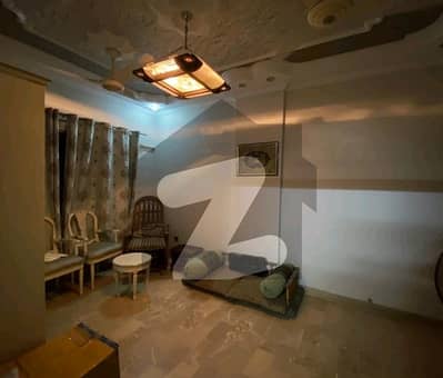 Prime Location 1000 Square Feet Flat For Sale In Sharfabad Karachi
