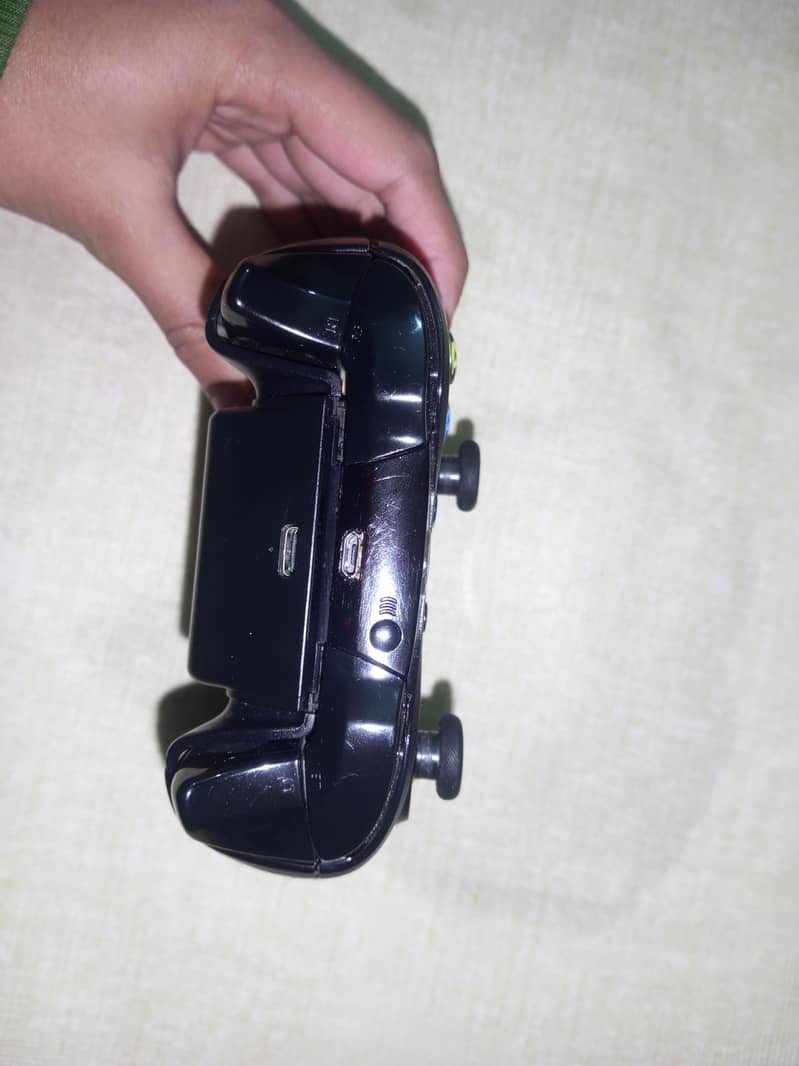 xbox One controller 4