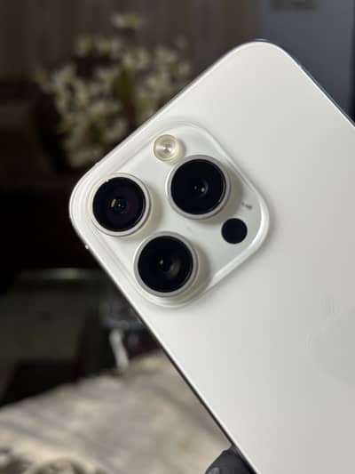 Iphone 15 pro  |  non pta | 128-gb | 90 health