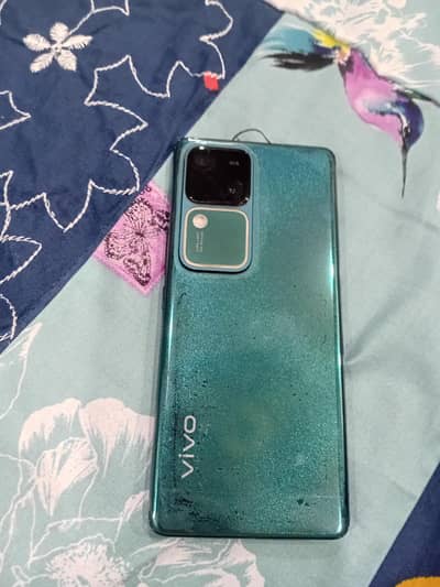 Vivo V30 Peaccock Green