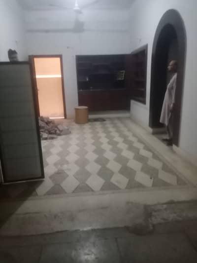 10 marla lower portation good location near market park main road market