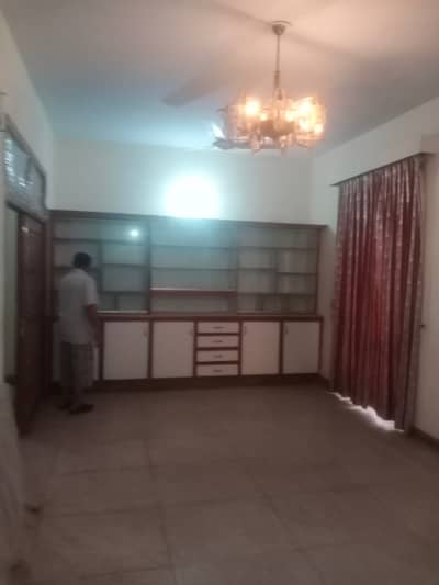 10 marla upper portation prime location near park market masjid