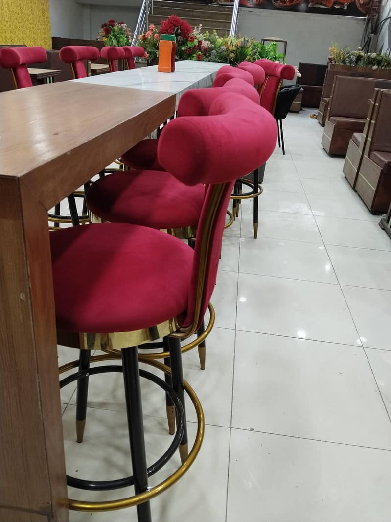 proper restaurant setting 1