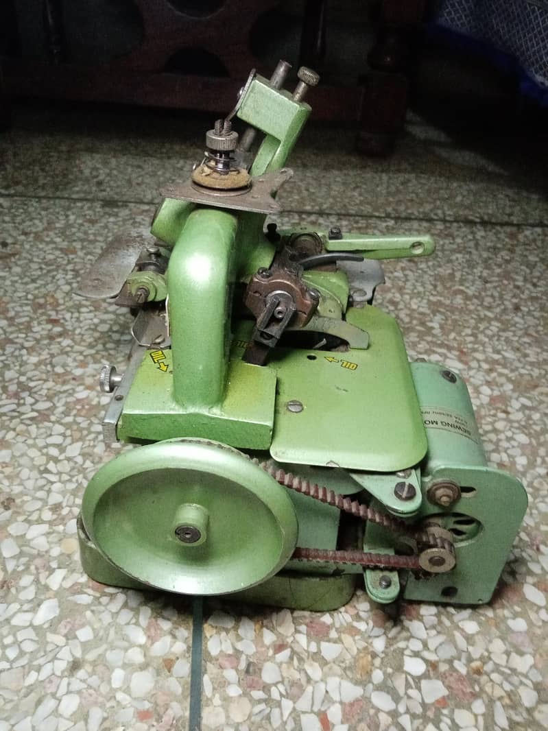 overlock machine 4
