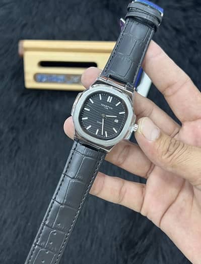 New Strap watches for sale