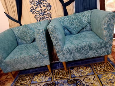 7 seater sofa set with center table