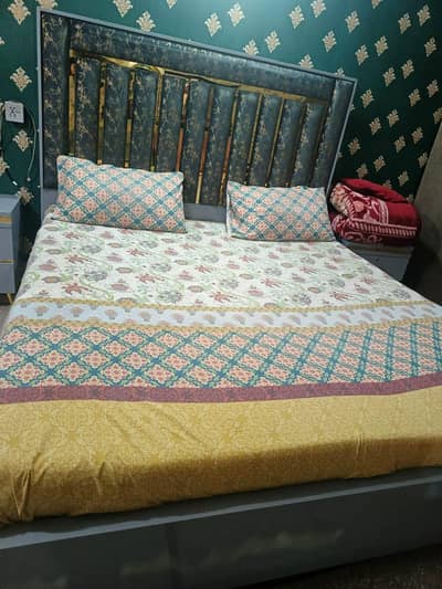 bed set for sale urgently