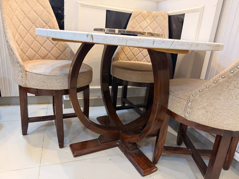 Dining Table 4 seater 9
