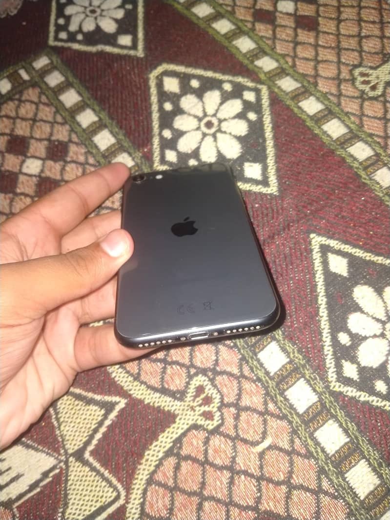 iphone SE 4