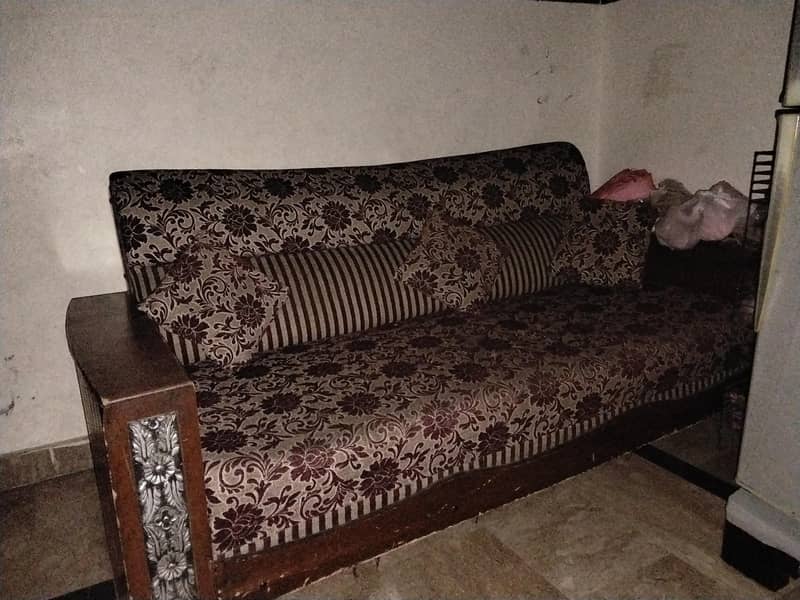 complete wooden sofa set. 1