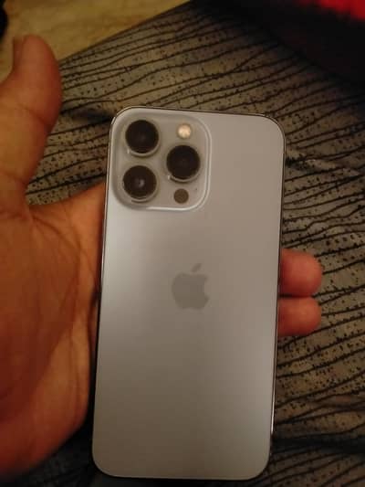 iphone 13 pro locked