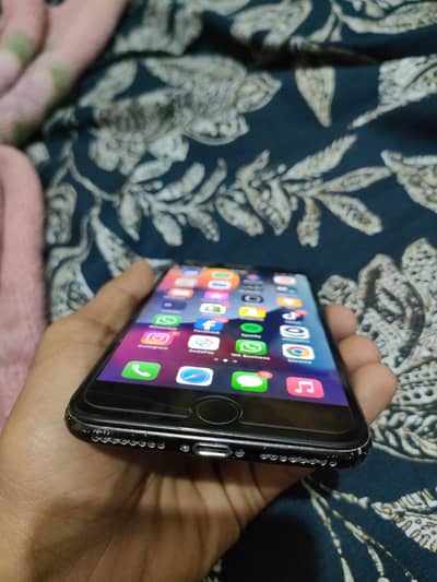 Iphone 7plus pta Approved