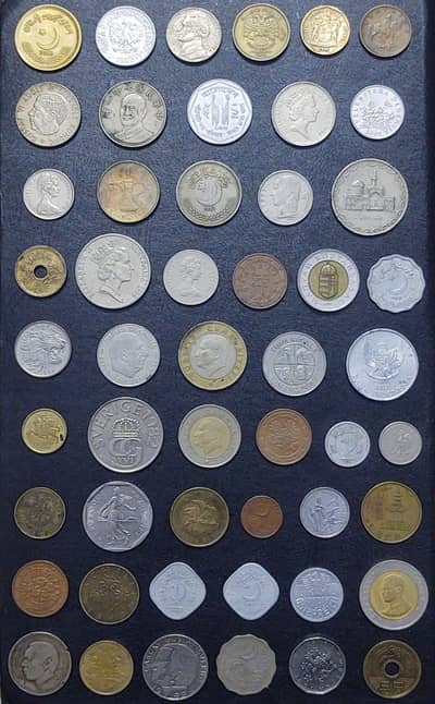 50 pcs foreign coins collection All are different from each other. . .