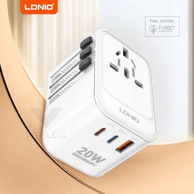 LDNIO Z9 - 3 USB Ports 20W GaN Travel Adapter Charger (Type-C + USB)