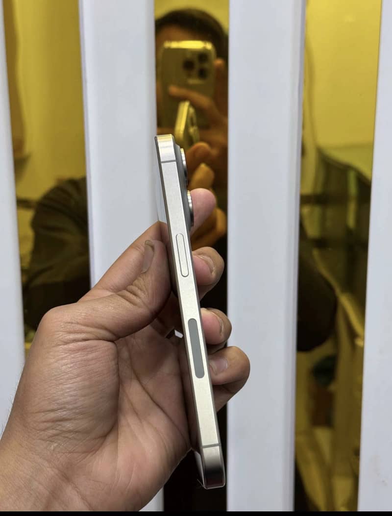 IPhone 15 pro 5
