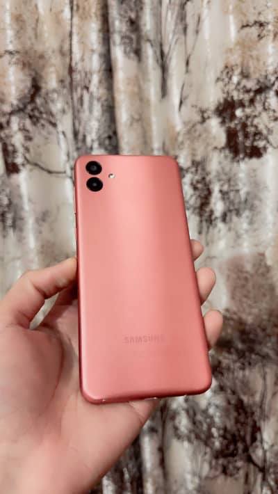 Samsung a04 with box non pta