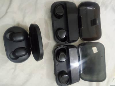 Earbuds Headphone Bluetooth speakers