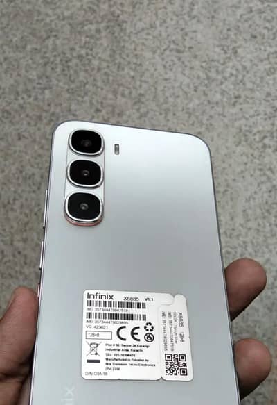 INFINIX HOT 60 PRO. 8+5/-128MEMORY