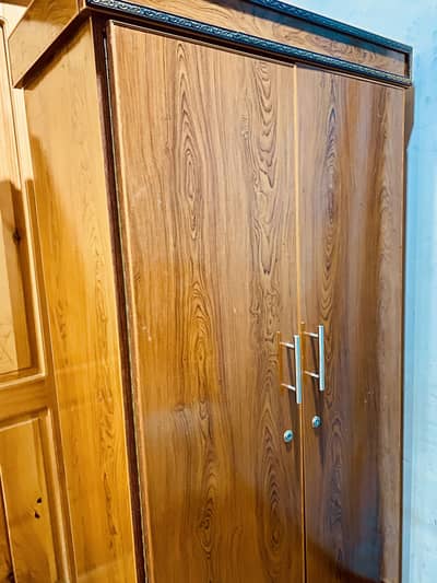 Double Door Wardrobe Almari For Sell