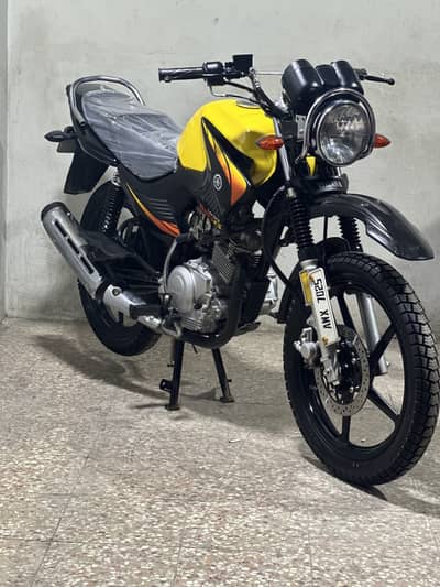 Brand new Yamaha ybr125g 2024 model ( 3000 used only )