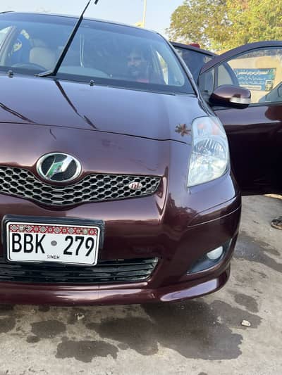 Toyota Vitz iLL 1300cc