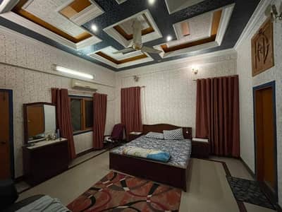 PRIME SILENT COMMERCIAL INDEPENDENT TRIPLE STORY5 10_-ROOM FOR RENT GULSHAN-E-IQBAL BLOCK 1 | MAIN 60 FT ROAD