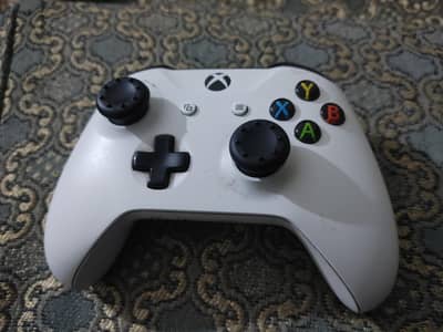 xbox one s 4k 1tb 15 games install