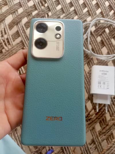 Infinix zero 30,. 16/256