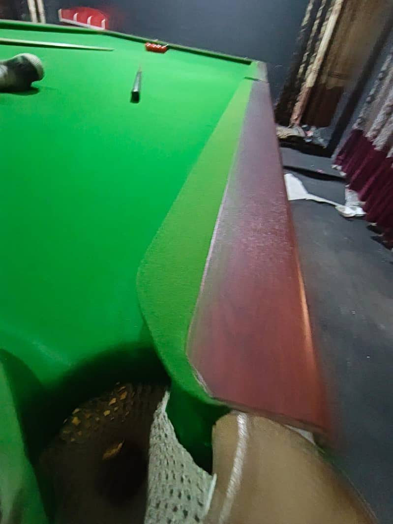 Snooker table 11