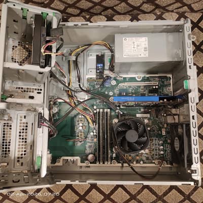 HP EliteDesk Tower - i7 8700 G4