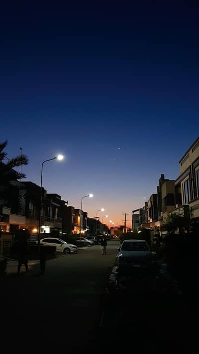 fitness trainer and guide for female