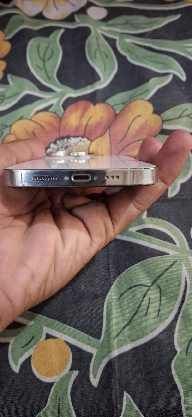 ایک ماں پہلے اٹلی سے آیا ہوا ہے 3