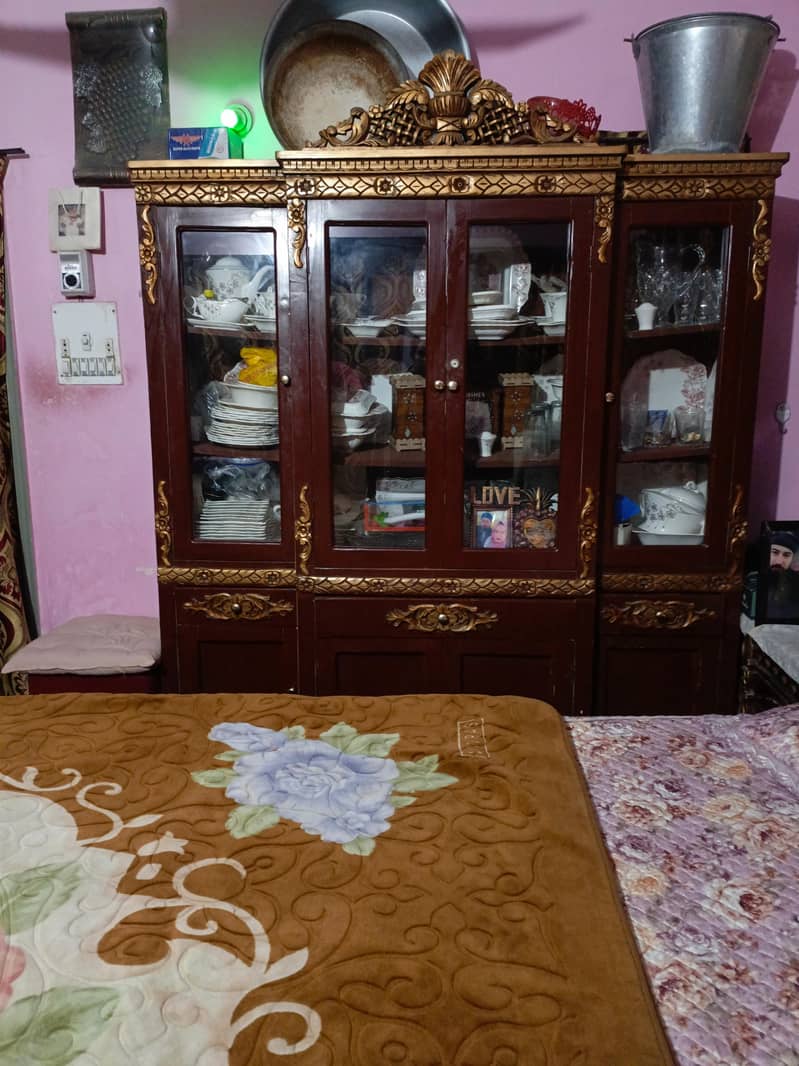 showcase solid wood 2