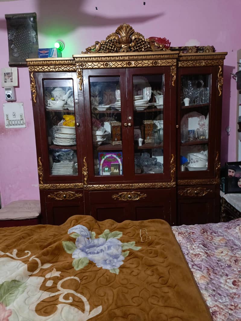 showcase solid wood 3